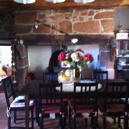 Rose Bed & Breakfast Teillots